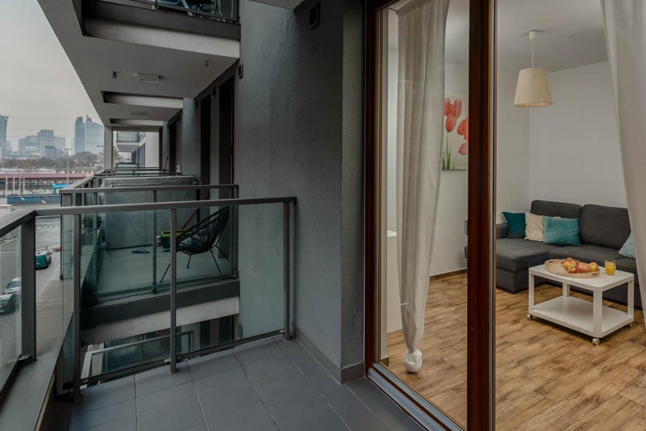 Chill Apartments Wola Center Варшава Екстер'єр фото