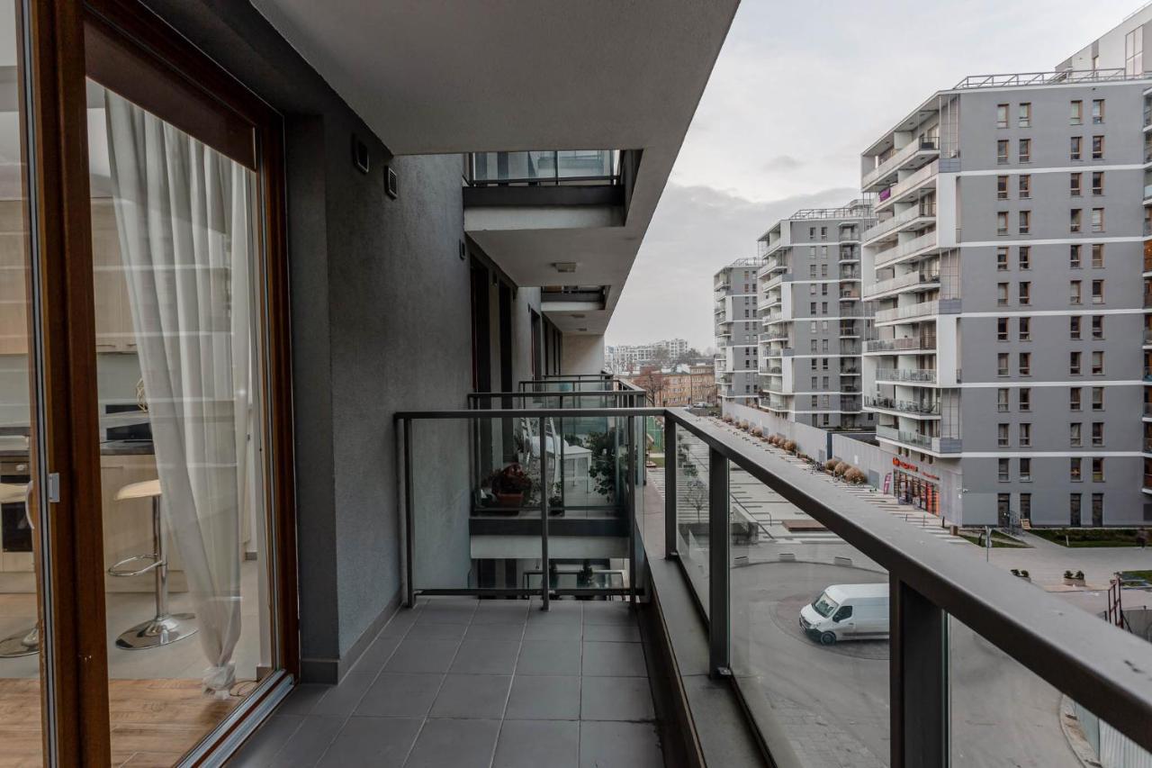Chill Apartments Wola Center Варшава Екстер'єр фото