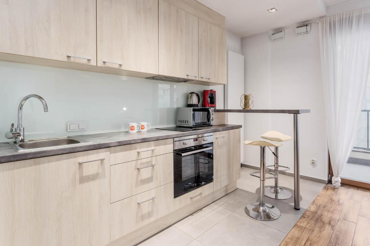 Chill Apartments Wola Center Варшава Екстер'єр фото