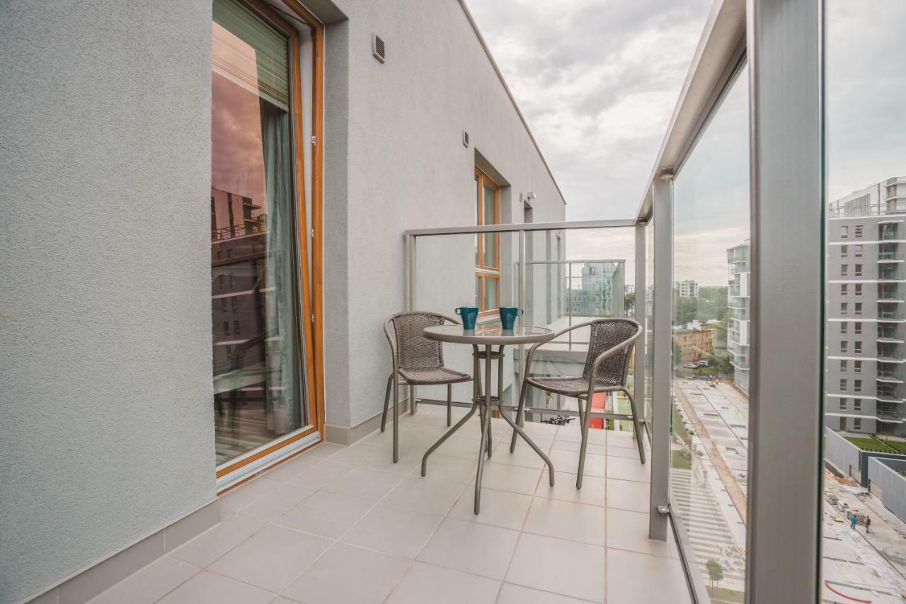 Chill Apartments Wola Center Варшава Екстер'єр фото