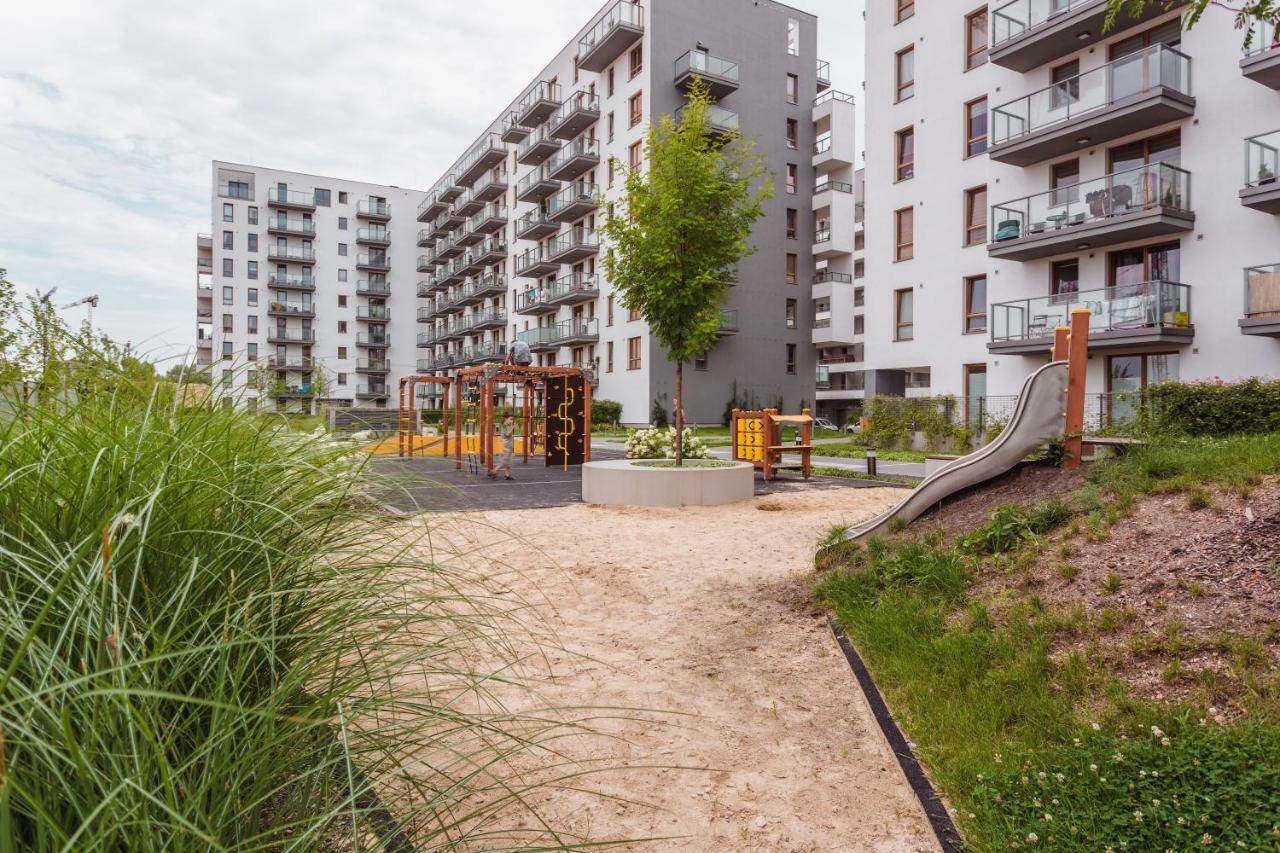 Chill Apartments Wola Center Варшава Екстер'єр фото