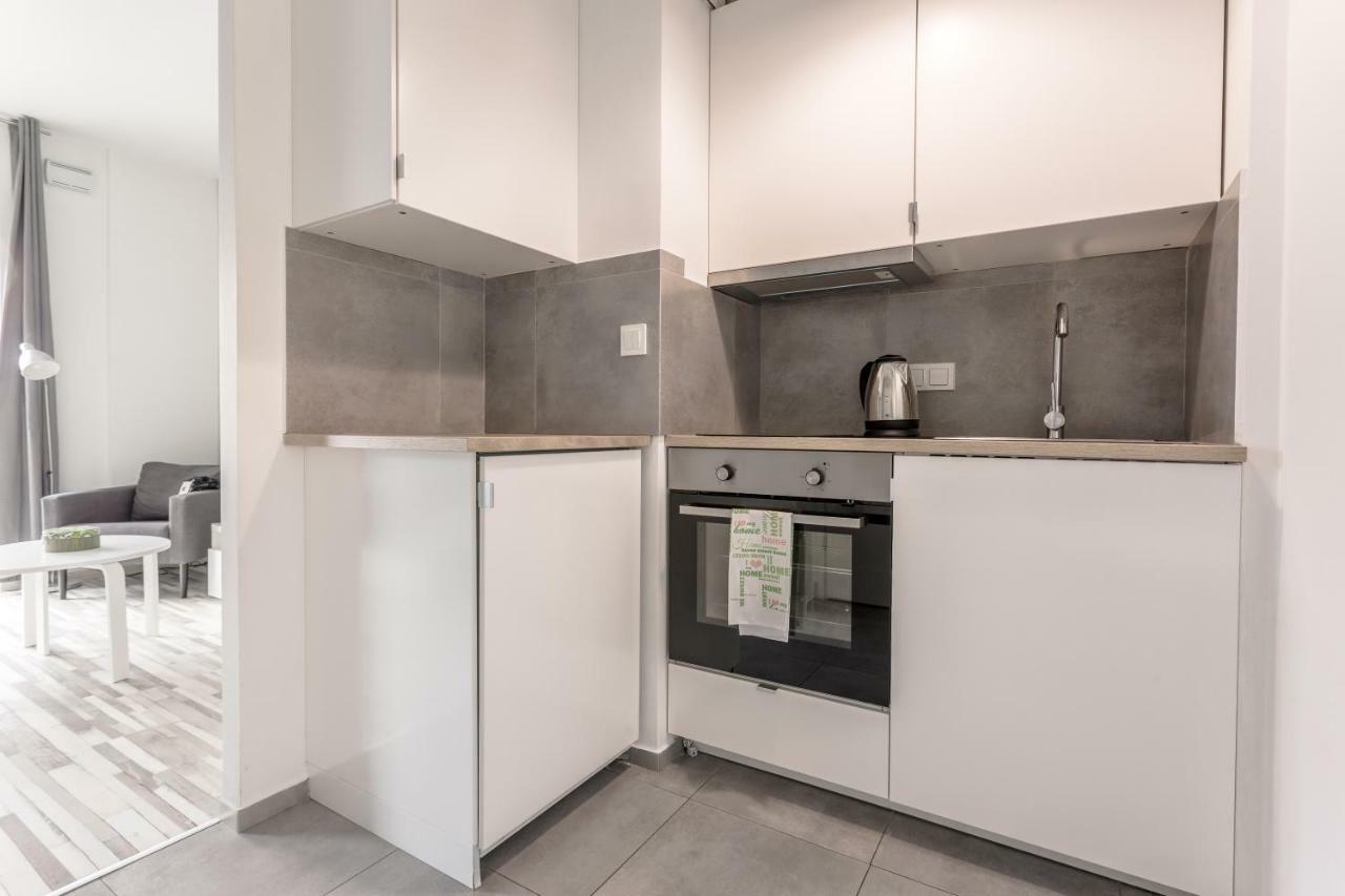 Chill Apartments Wola Center Варшава Екстер'єр фото