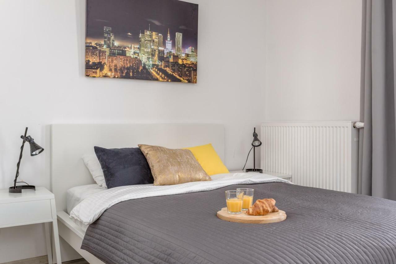 Chill Apartments Wola Center Варшава Екстер'єр фото